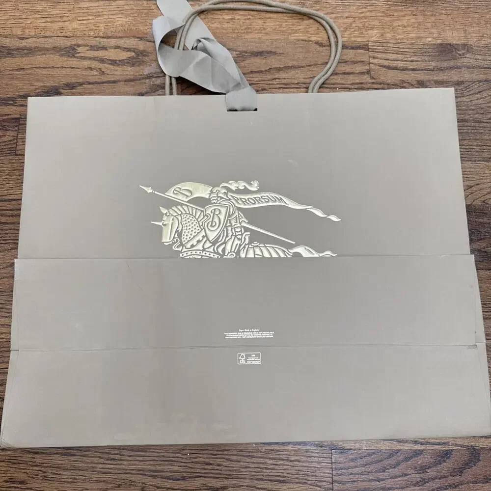 BURBERRY LARGE Heavy Paper Embossed Shopping Tote Bag Beige & GOLDE 21x16.5”